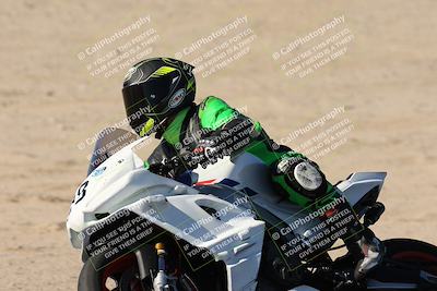 media/Dec-07-2025-CVMA (Sun) [[3e7d2de5dc]]/Race 7-Formula Lightweight Twins Shootout/